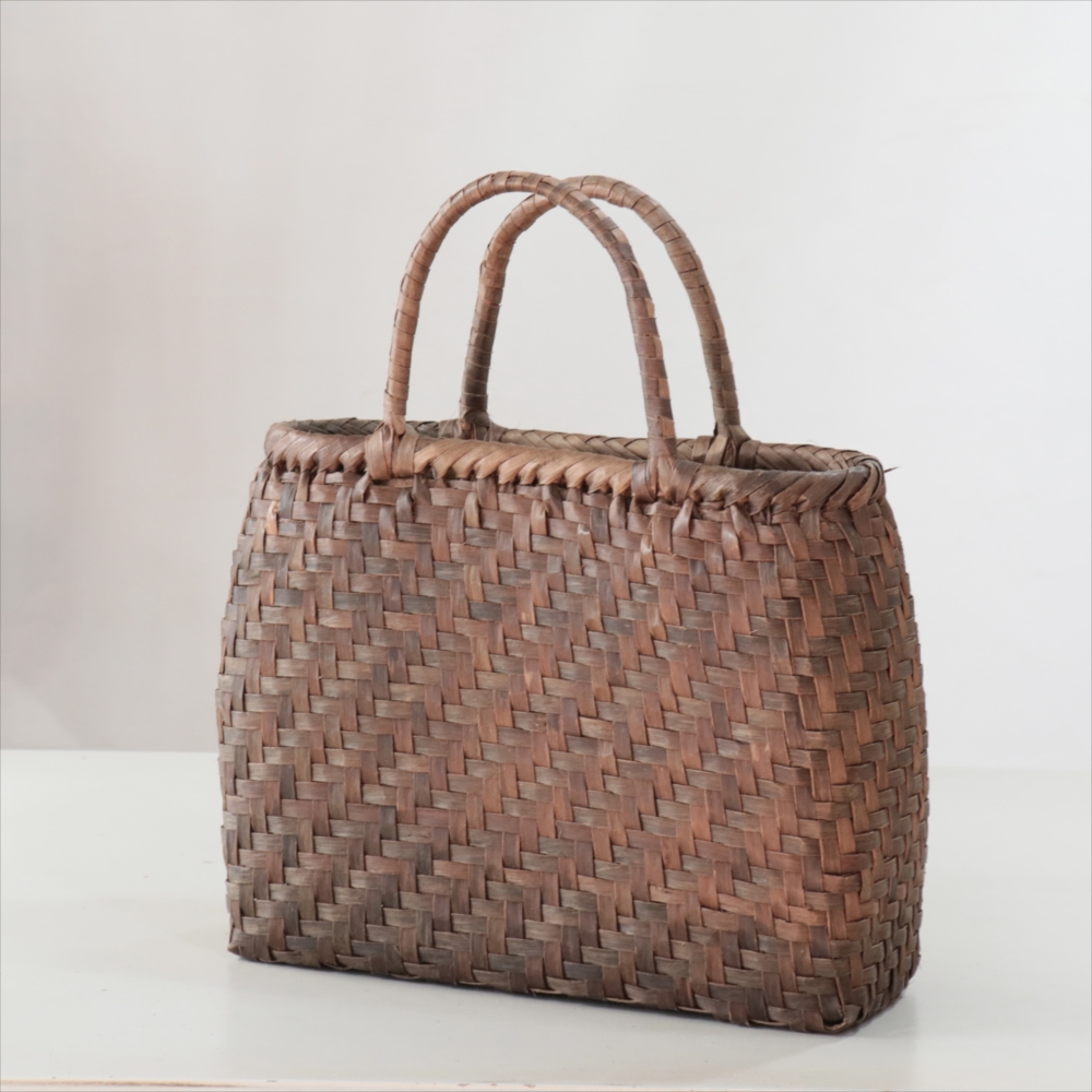 くるみ カゴバッグ 網代編み シンプル中サイズ 巾32cm 高さ（本体