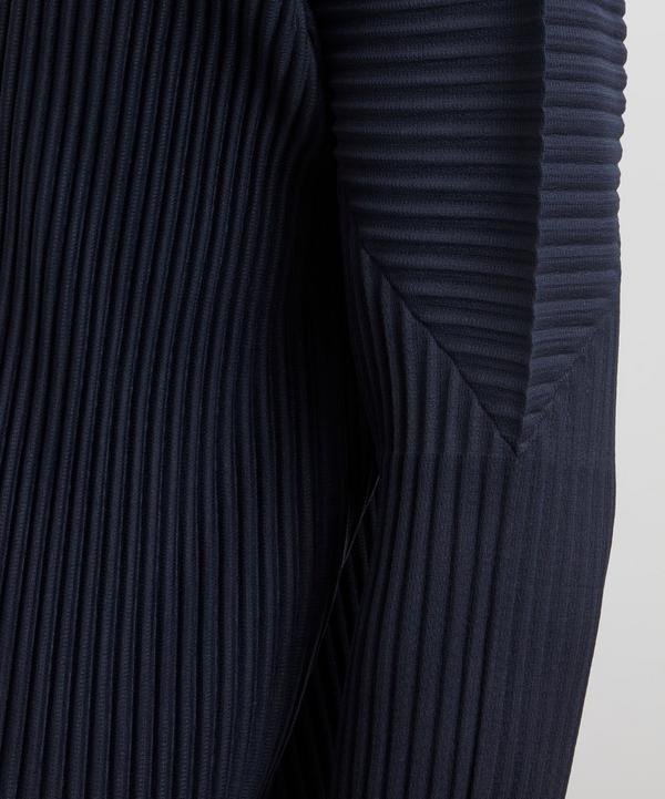 HOMME PLISSÉ ISSEY MIYAKE OCTOBER BASICS Pleated Long-Sleeve T