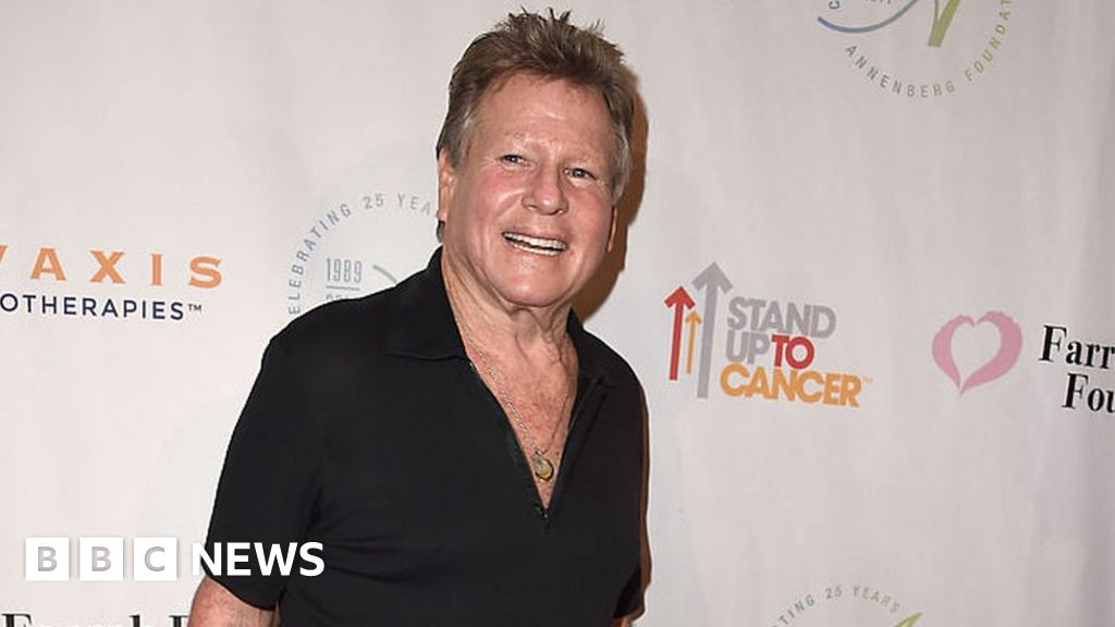 Ryan O'Neal, Oscar-nominated star of Love Story, dead at 82