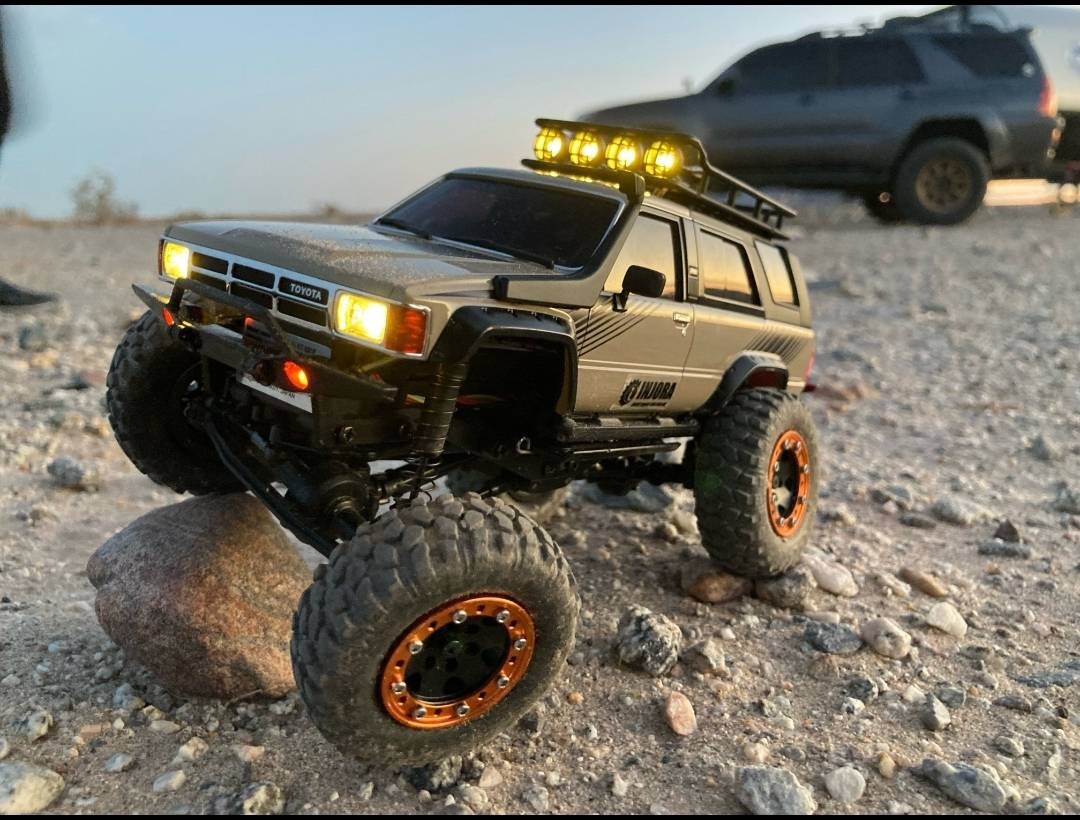 Kyosho Mini-z 4x4 Toyota 4runner Hilux Surf Quick Sand Crawler