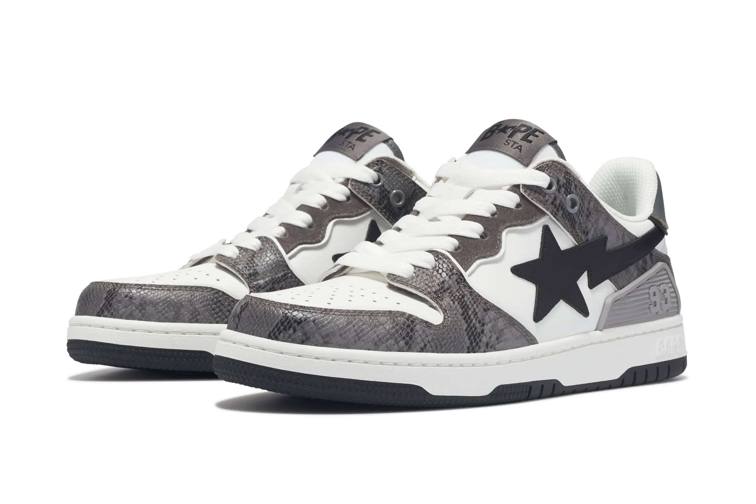スネークパターンをあしらったBAPE® SK8 STAが登場。 | bape.com