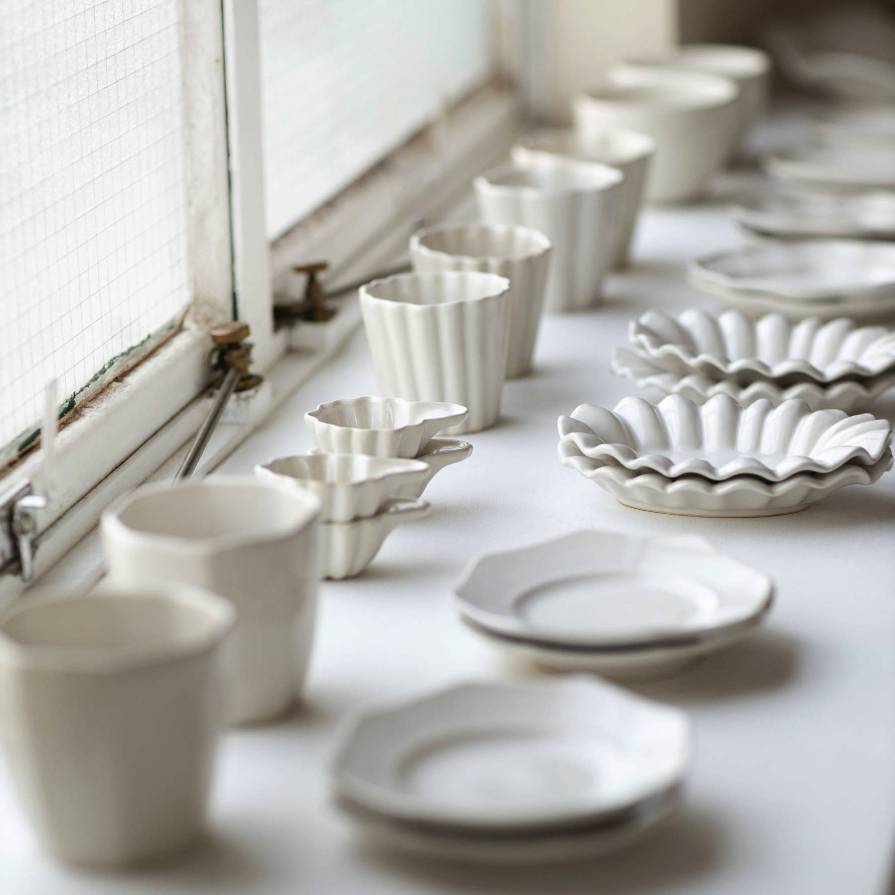 端田敏也 × 松本克也 「Autumn table」 – Orné de Feuilles