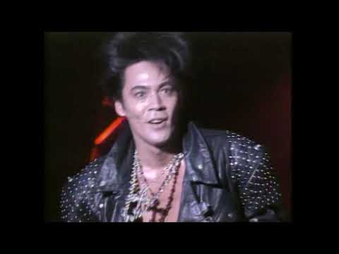 SHAKE THE FAKE TOUR - YouTube