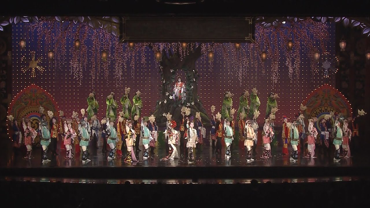 宙組公演『宝塚110年の恋のうた』『Razzle Dazzle（ラズル ダズル