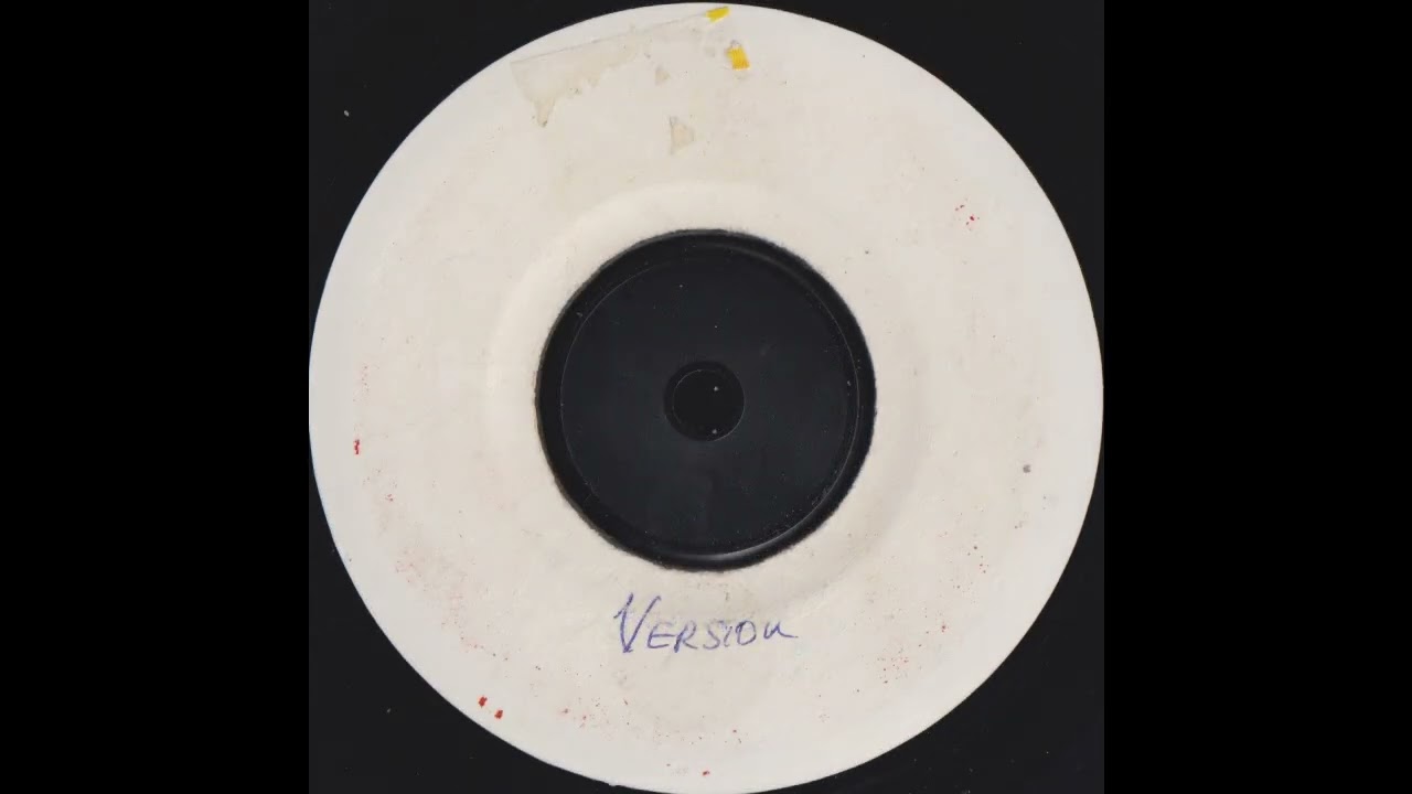 Carlton & The Shoes - Love Is All & version - Studio One pre - YouTube