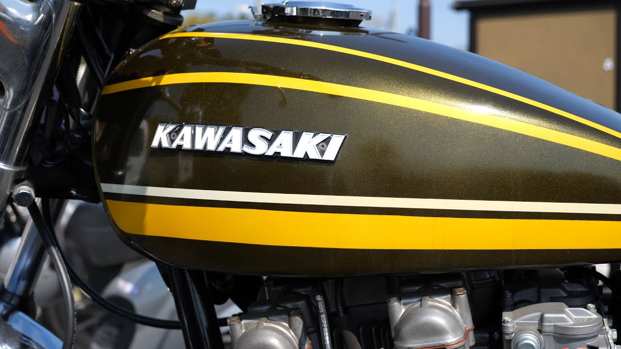Kawasaki Z1 Brilliant Candy green - YouTube