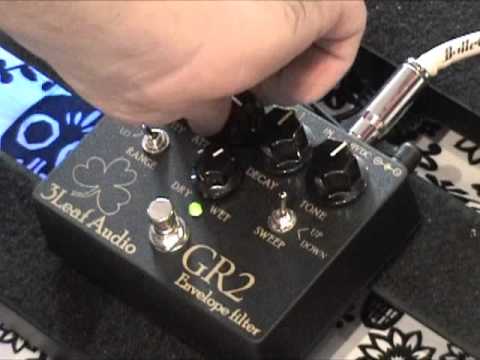 3 Leaf Audio GR2 Envelope Filter guitar effects pedal demo - YouTube