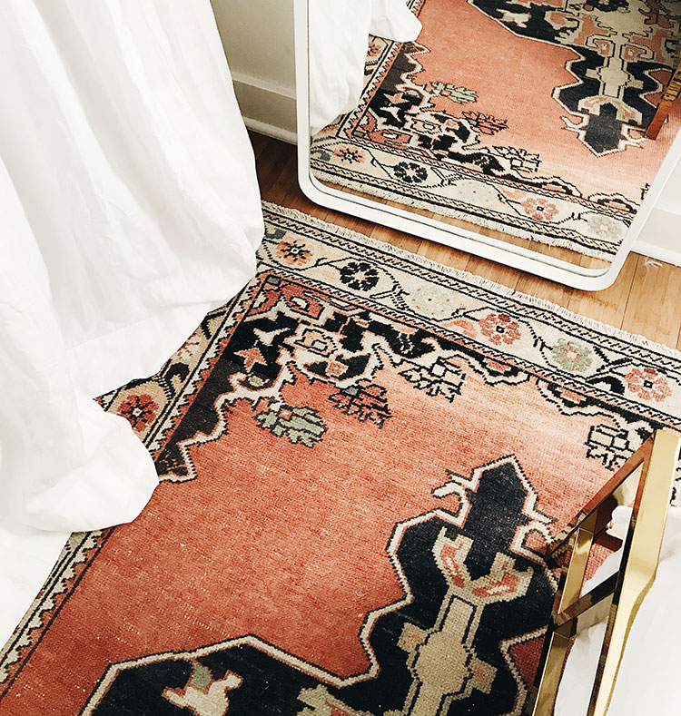 Get the Look: Our Vintage Turkish Rug in the Bedroom | Jojotastic
