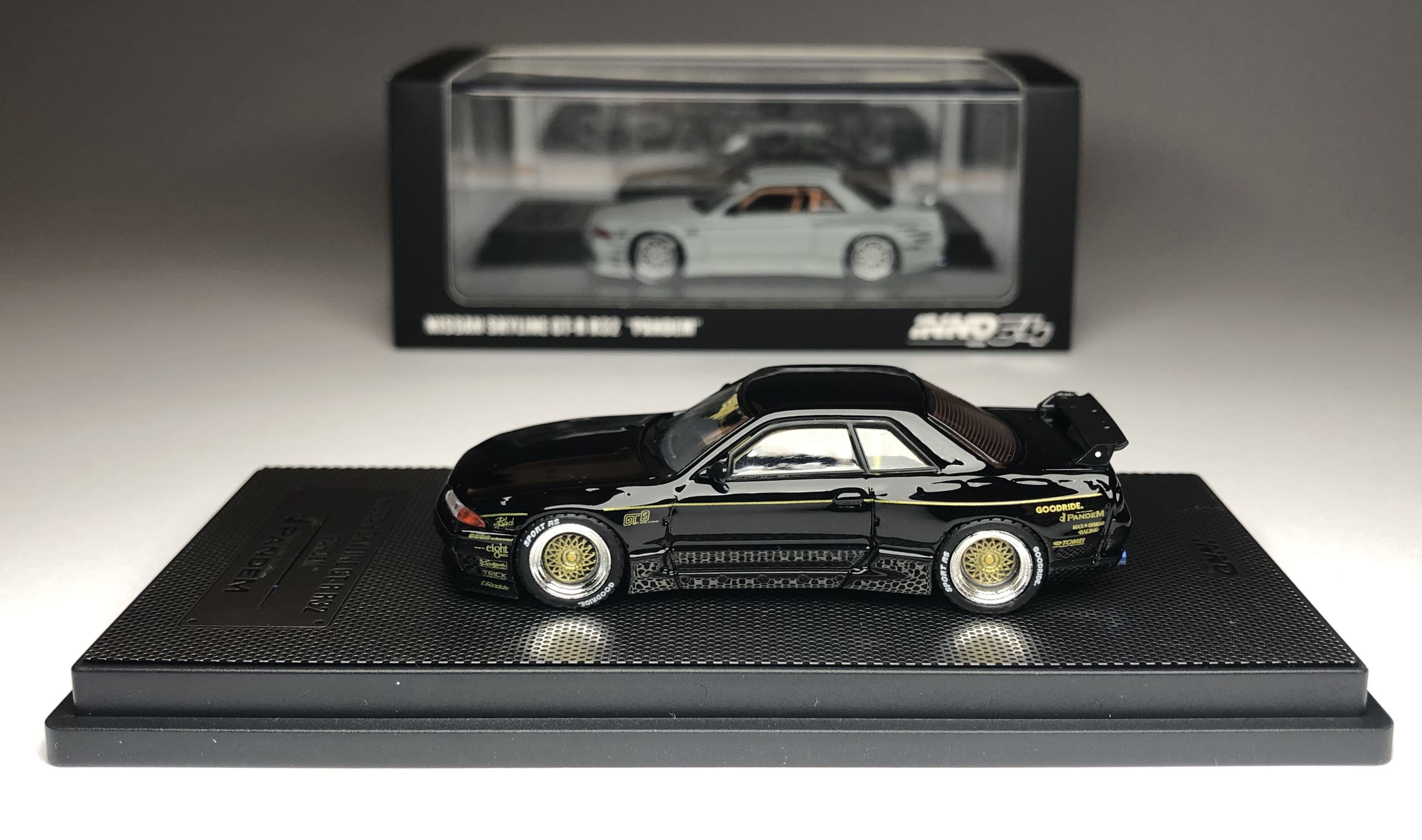 Review : Inno64 Nissan Skyline GT-R R32 “PANDEM” – LamleyGroup