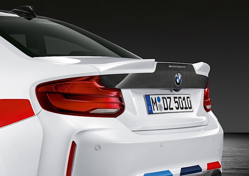 要りますか？）///M PERFORMANCEカーボンボンネットとカーボントランク