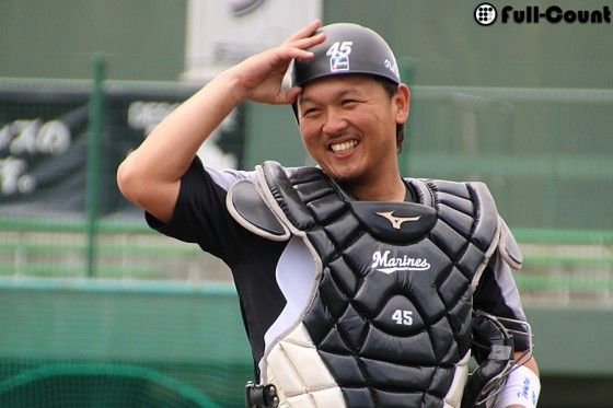 ミズノプロのミットで正捕手を狙う、田村龍弘選手！！野球用品スワロー