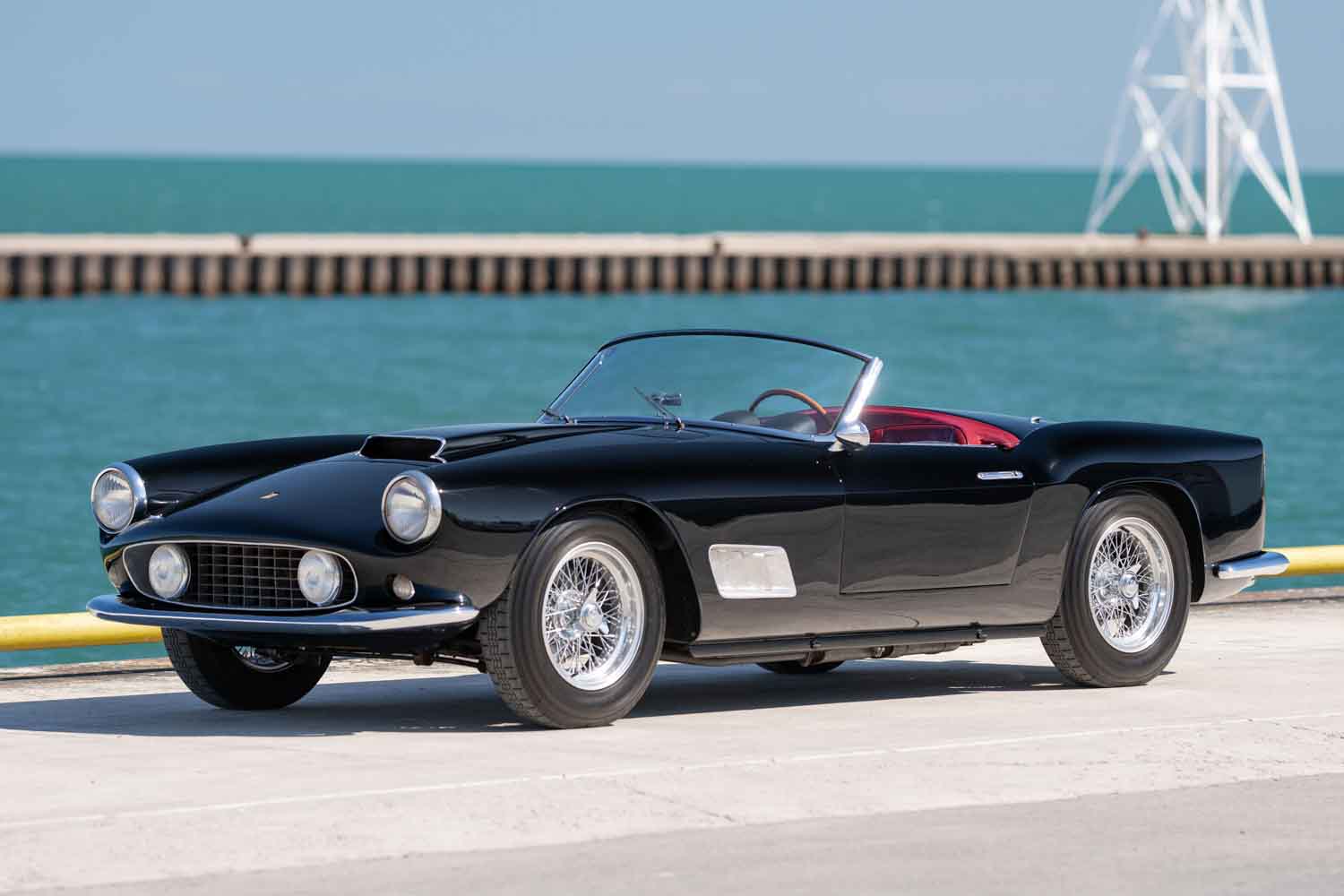 8億5500万円！ 高値安定のフェラーリ「250GT スパイダー