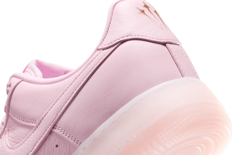 ドレイクの手掛ける NOCTA x Nike Air Force 1 Low “Pink Foam” の発売