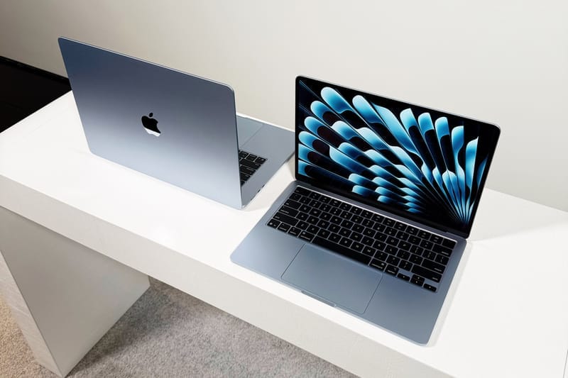 アップルがスカイブルーを纏ったM4チップ搭載マックブックエアを発表