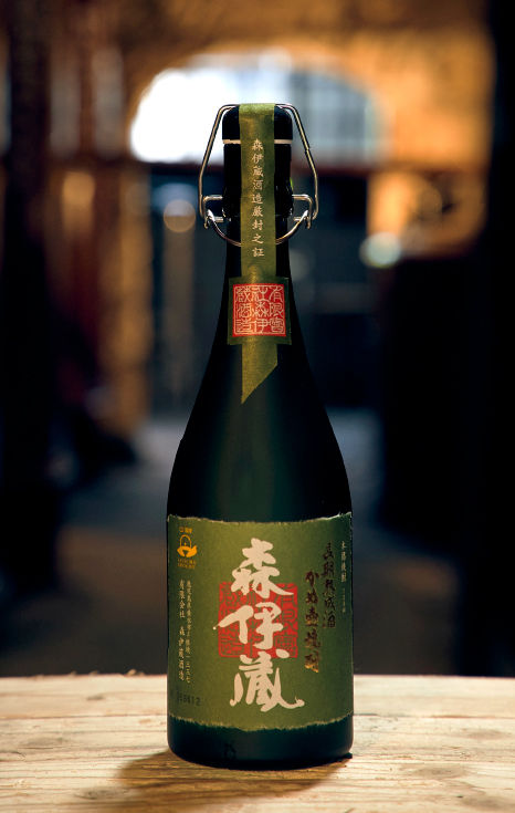焼酎「森伊蔵（もりいぞう）」とは？人気の秘密と価格や入手方法を紹介