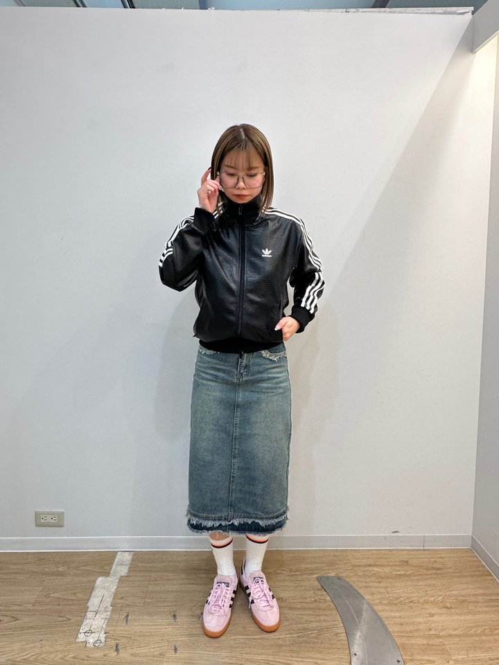 レディース アディダスオリジナルス プレミアム フェイクレザー