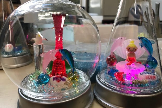 神戸・ガラス細工】元町から2分！LEDで光るグラスボールに、神戸の
