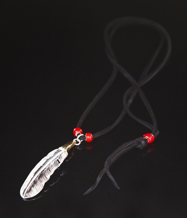 EAGLE HEAD FEATHER PENDANT (18K GOLD AC) | LARRY SMITH(ラリー