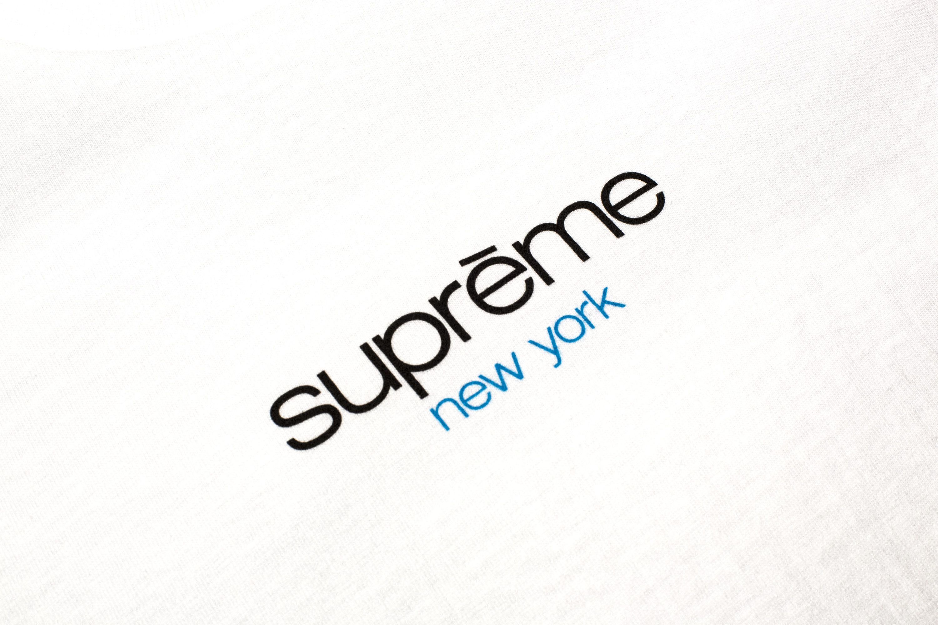 Buy Supreme Classic Logo Tee 'White' - SS22T52 WHITE | GOAT