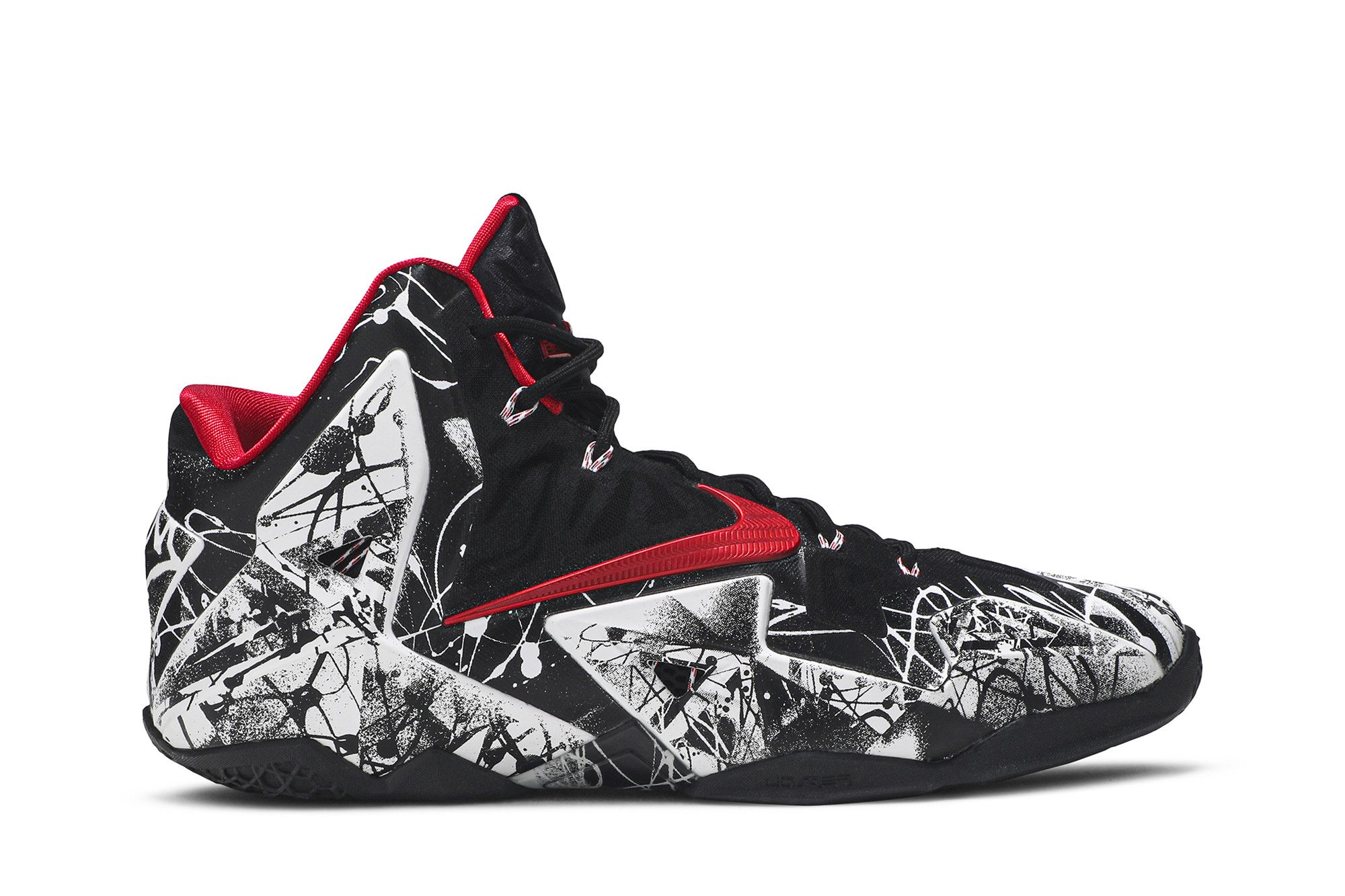 Buy Nike LeBron 11 'Graffiti' - 616175 100 | GOAT