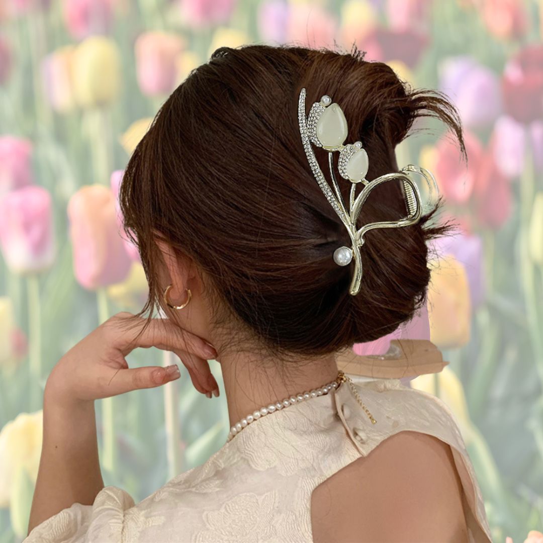 楽天市場】豪華なラインストーンの花をデザインしたヘアクリップ