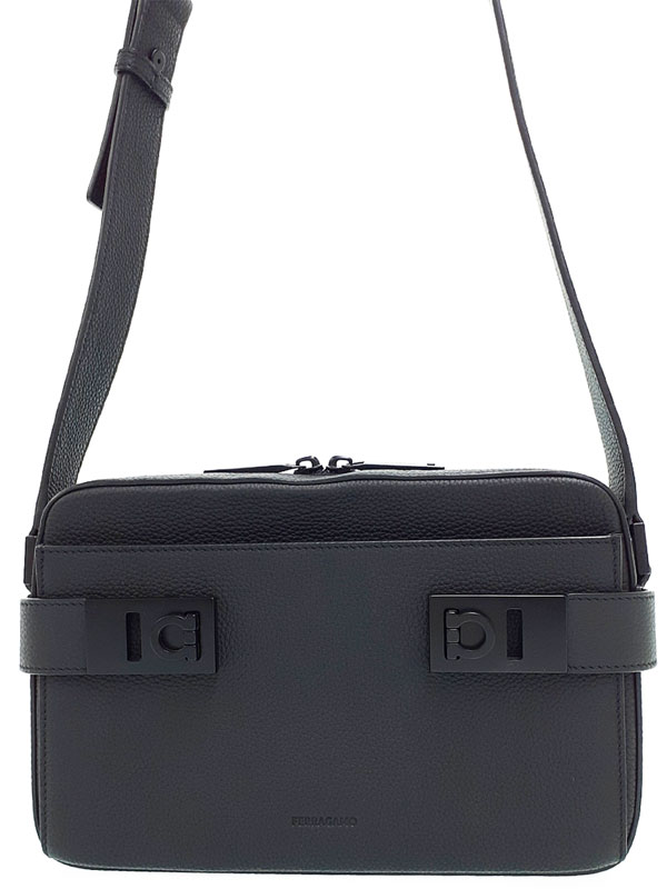 Salvatore Ferragamo】フェラガモ『ガンチーニバックル ショルダー
