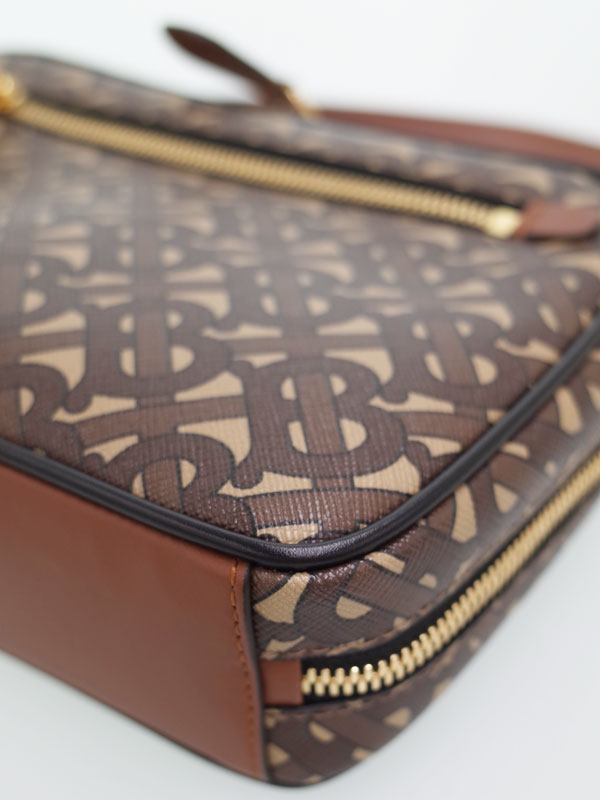 BURBERRY】バーバリー『TB モノグラム ショルダーバッグ』8025763