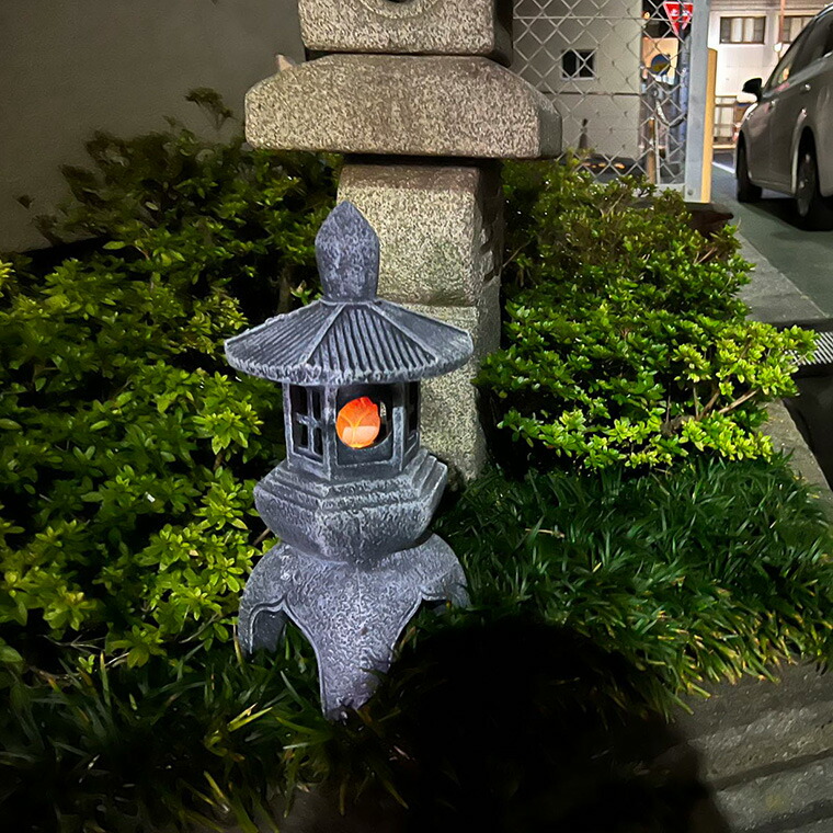 灯篭 石材 ガーデン庭 和風 庭園 最終赤字大処分品！！ 岬灯篭のある庭園
