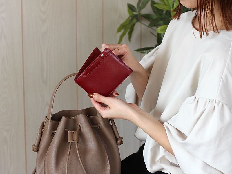 楽天市場】楽天スーパーSALE☆ MILAGRO ミラグロ 21ポケット二つ折り