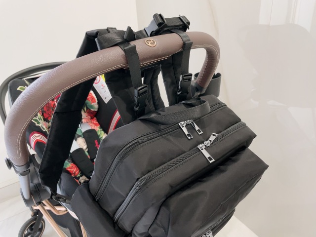 selva secreta】Square RUCKSACK(black)