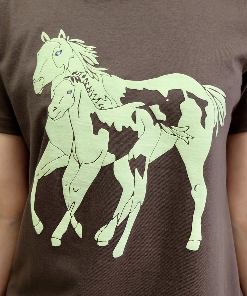 Labyrins Dont Cry Horse Tshirt Brown | Shury