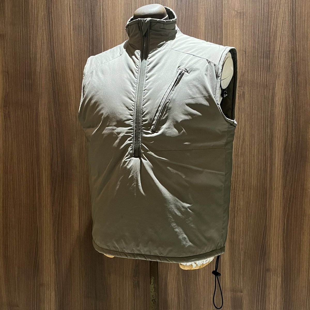 2000's〜 US.Military PCU Level7 Primaloft Vest D