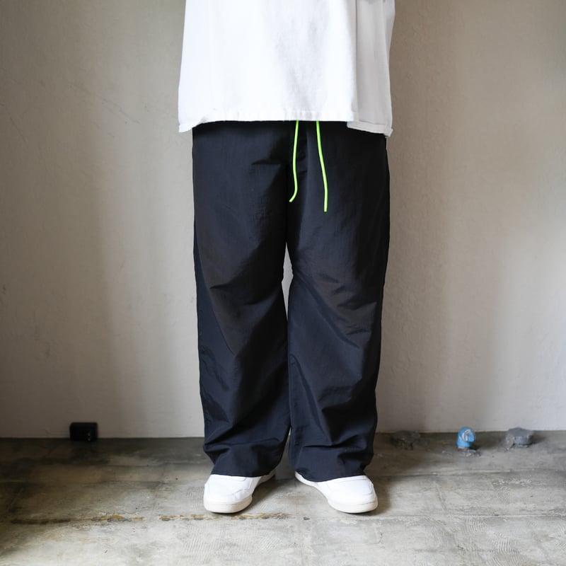 ACTIVE EASY PANTS NYLON RIPSTOP | UNSLACKS STORE