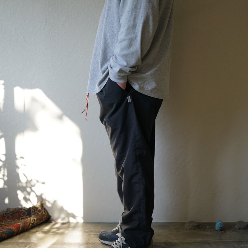 ACTIVE EASY PANTS NYLON RIPSTOP | UNSLACKS STORE