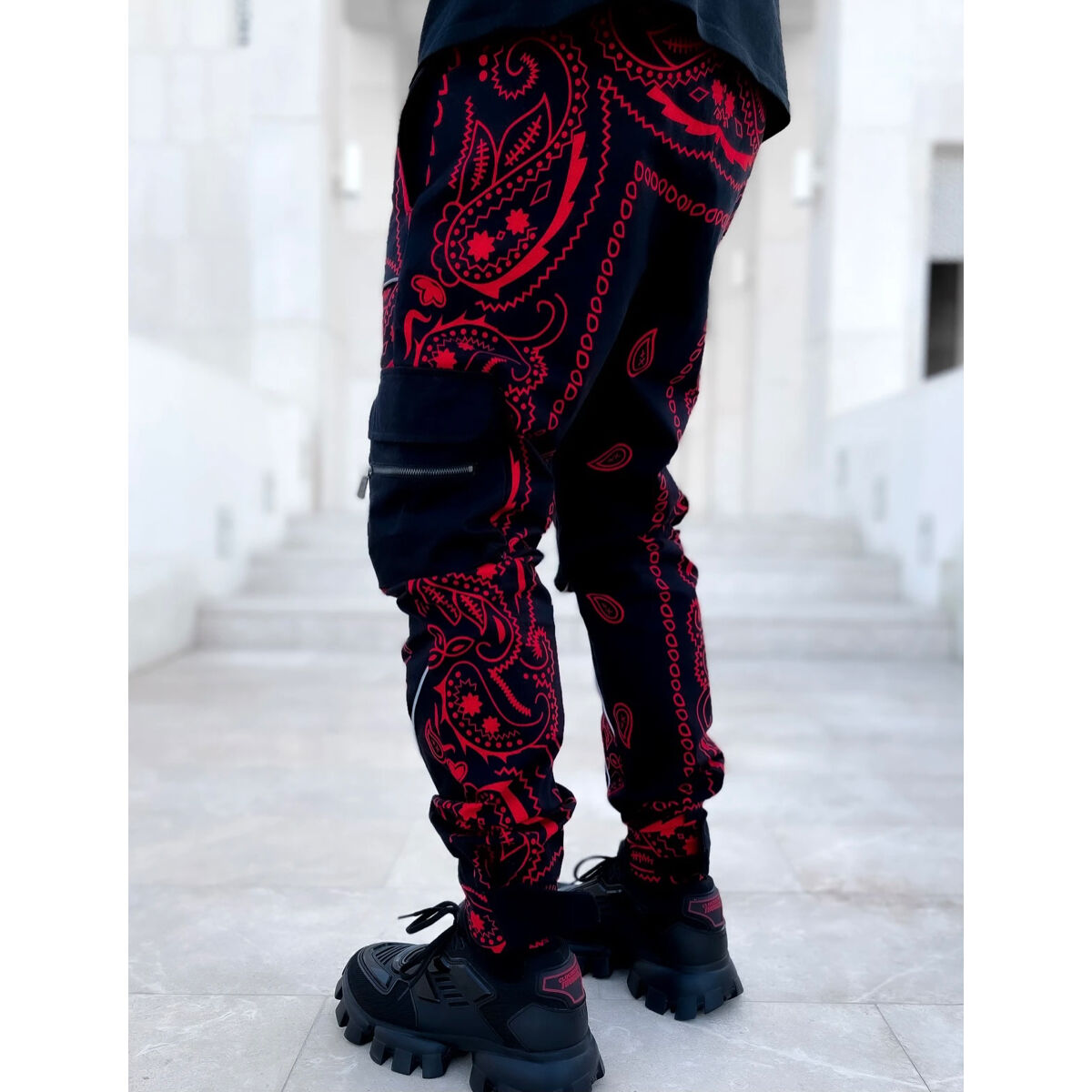 GUAPI/ Paisley cargo pants V2 ”BLACK × RED” | B
