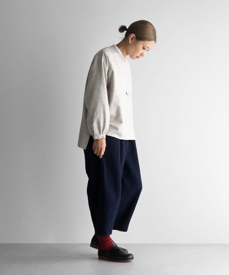 HUIS×尾州”縮絨ウールフランネルバルーンパンツ（ダークネイビー