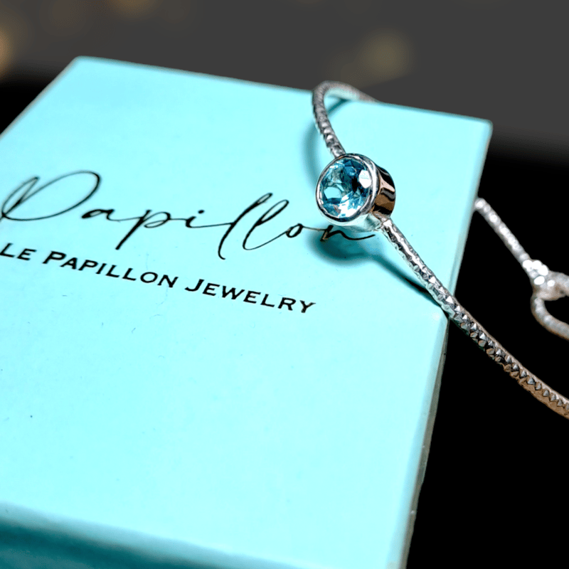 ブルートパーズ シルバーバングル ブレスレット | Le Papillon Jewelry