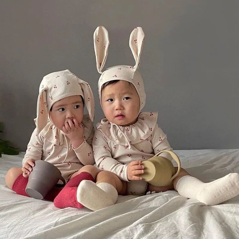 うさ耳ボンネットさくらんぼロンパース(2445) | こどもふく🧸mocokids