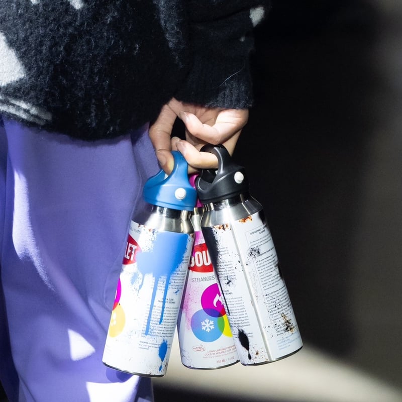 DOUBLET /SPRAY-CAN WATER BOTTLE/SMALL | glitter