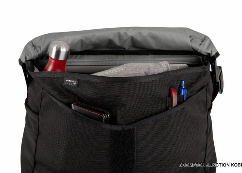 Messenger Bag 23L Black | BROMPTON JUNCTION KOB