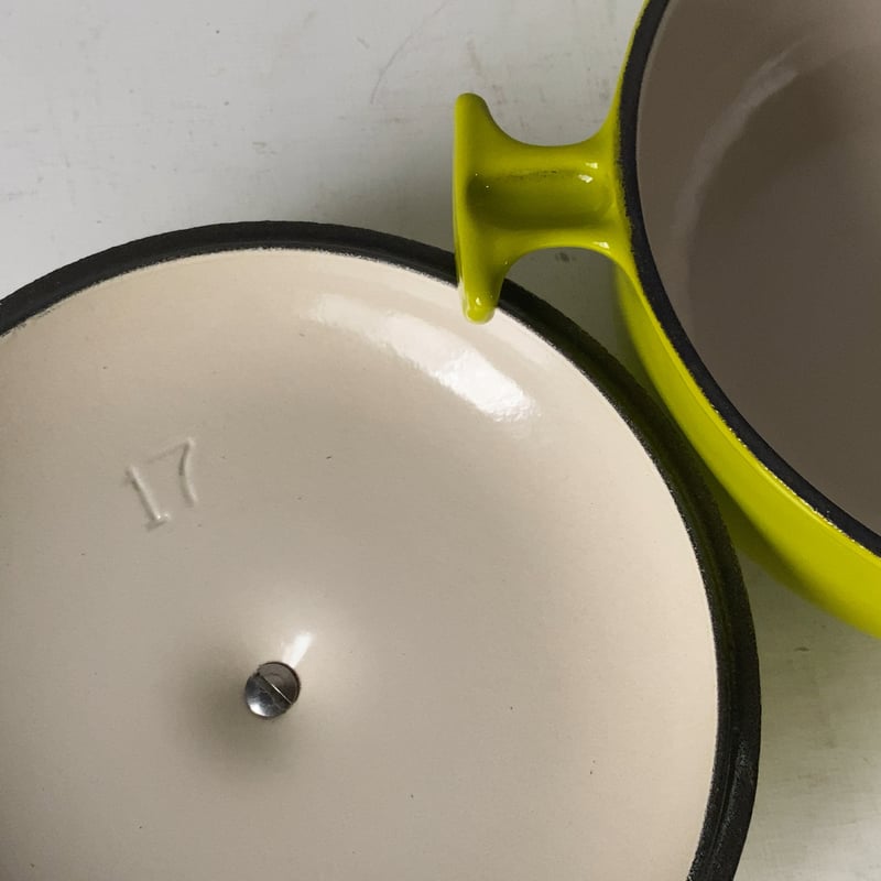 Le Creuset ル・クルーゼ ”Mama”シリーズ ココットロンド 17 ママシ