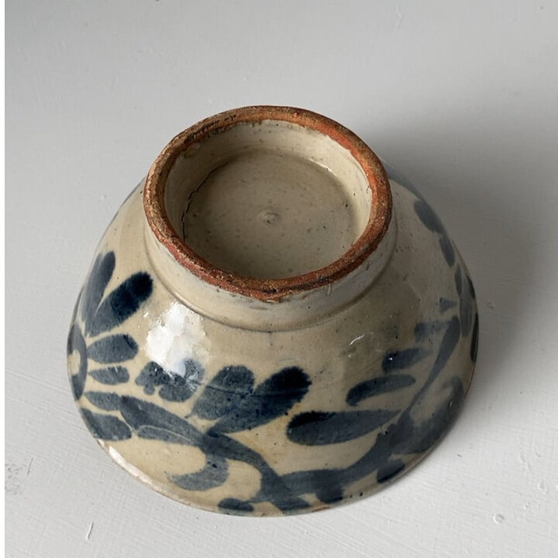 A 古琉球 やちむん 4.5寸マカイ 古作 登窯 花唐草 呉須色 沖縄 焼物