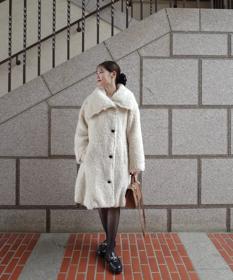 Acka. layered collar boa coat