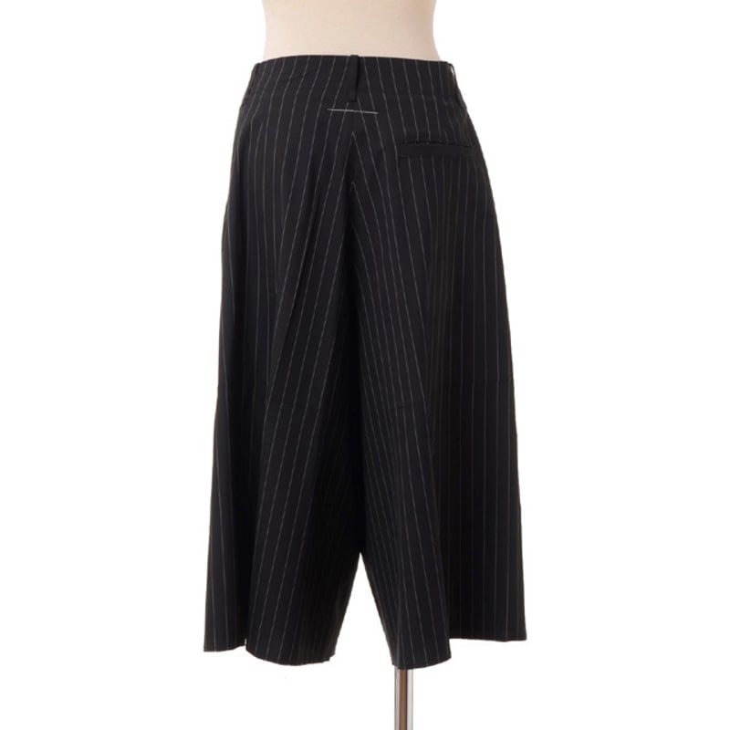 エムエムシックス メゾンマルジェラ MM6 MAISON MARGIELA ショート