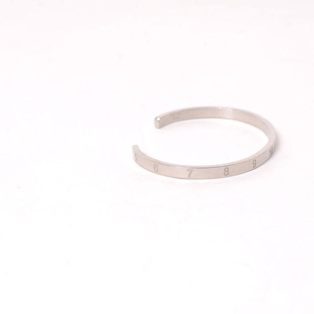 メゾン マルジェラ Maison Margiela ナンバリングカフブレスレット