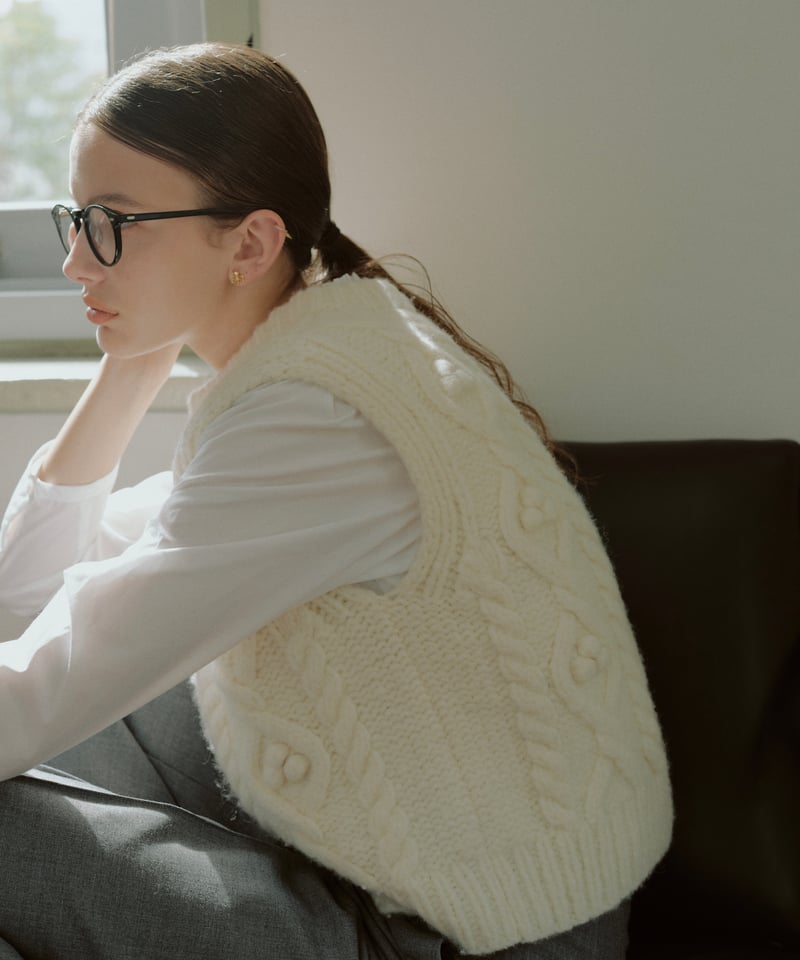 KNIT VEST | OHGA