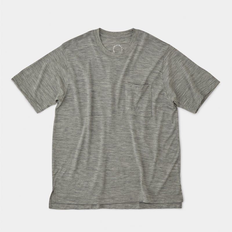 山と道 100% Merino Light Crew Neck Pocket - Unisex