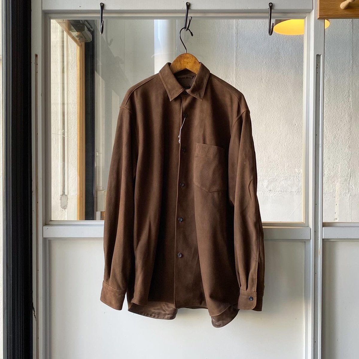 COMOLI スエードコモリシャツ | Less Higashikawa