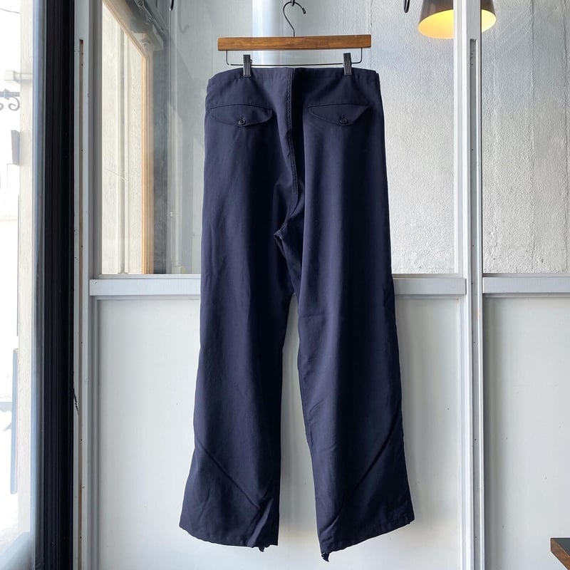 COMOLI ウール ニータックパンツ | Less Higashikawa