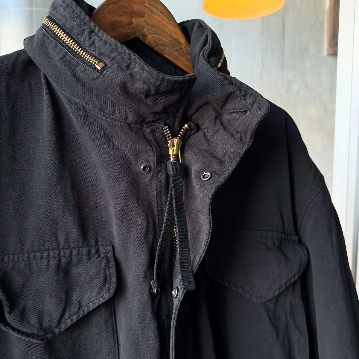 COMOLI 製品染 M65ジャケット | Less Higashikawa